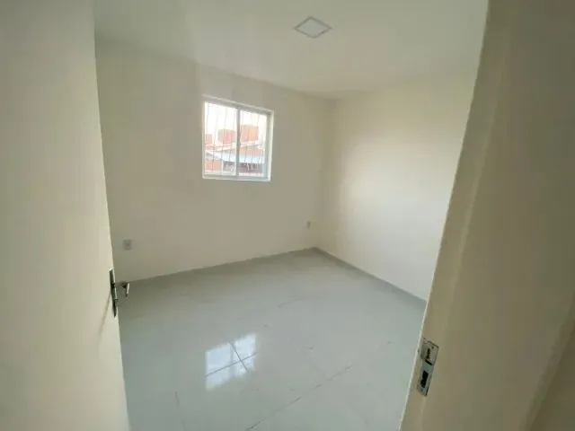 Imagem 5: Apartamento Térreo nos Funcionários com 2 Quartos, Sendo 1 Suíte e com Varanda