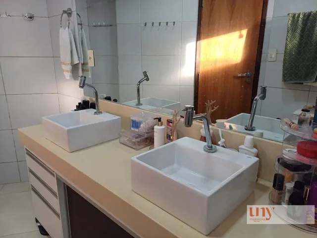 Imagem 2: Apartamento com 159 M² 4 Quartos no Miramar