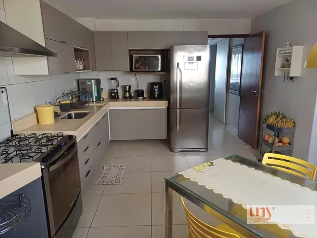 Imagem 11: Apartamento com 159 M² 4 Quartos no Miramar