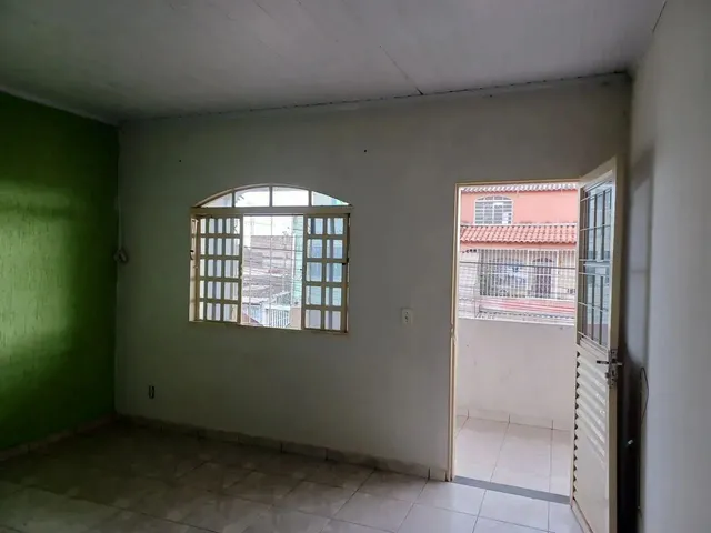Imagem 9: Aluga-Se Excelente Casa com 2 Quartos na Qr 409 Conj 6 de Samambaia Norte