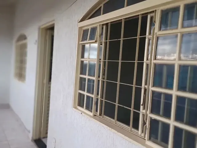 Imagem 3: Aluga-Se Excelente Casa com 2 Quartos na Qr 409 Conj 6 de Samambaia Norte