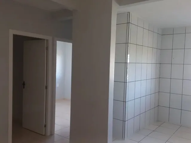 Imagem 2: Aluga-Se Apartamento com 3 Quartos no Riacho Fundo 2