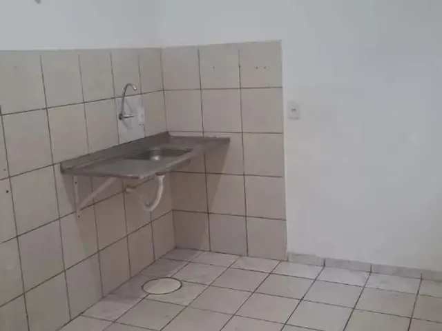 Imagem 6: Alugo Apto 2Qtos com Sacada Qd 400