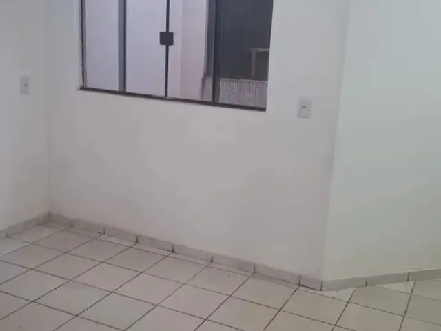 Imagem 8: Alugo Apto 2Qtos com Sacada Qd 400