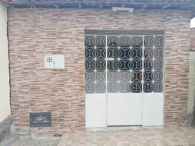 Imagem: Casa À Venda, Forrada com 2 Quartos e Amplo