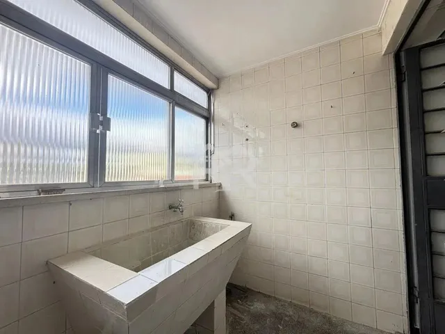Imagem 15: Apartamento para Alugar com 02 Quartos, Sendo 01 Suíte em Porto Alegre no Bairro Azenha