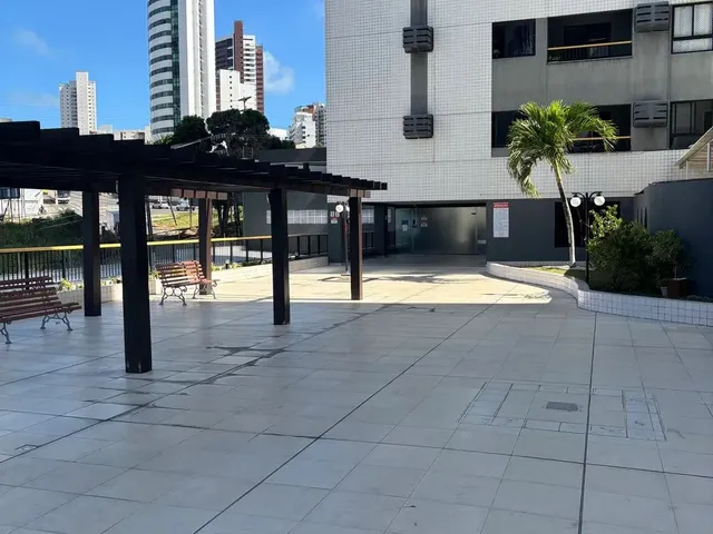 Imagem: Apto em Petrópolis com 2 Quartos Sendo