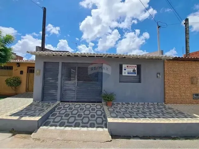Imagem: Casa Tres Quartos com Edicula - Excelente