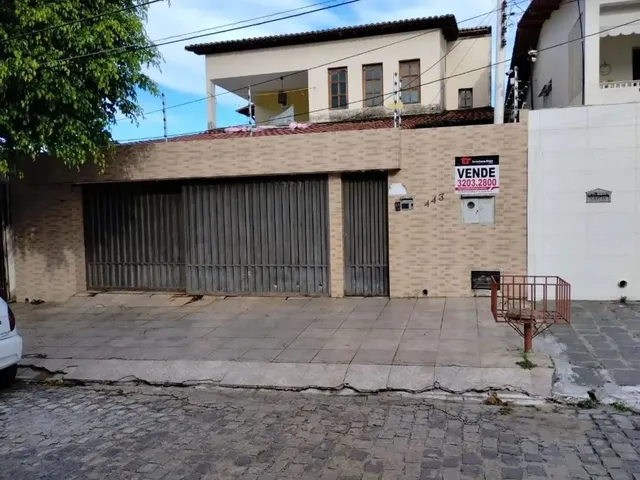 Imagem: Casa com 4 Dormitórios À Venda por R$
