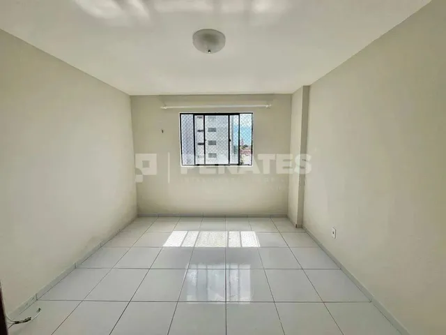 Imagem 12: Apartamento com 105M² em Candelária - 3 Quartos Sendo 2 Suítes no Green Towers