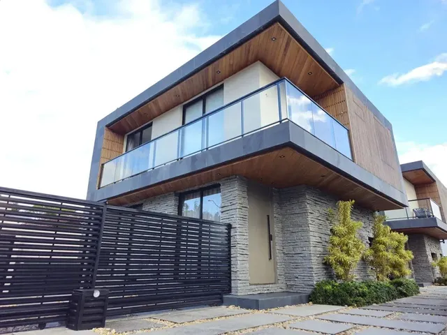 Imagem 14: Bela Casa de 3 Dormitórios À Venda no Campeche Central, Florianópolis