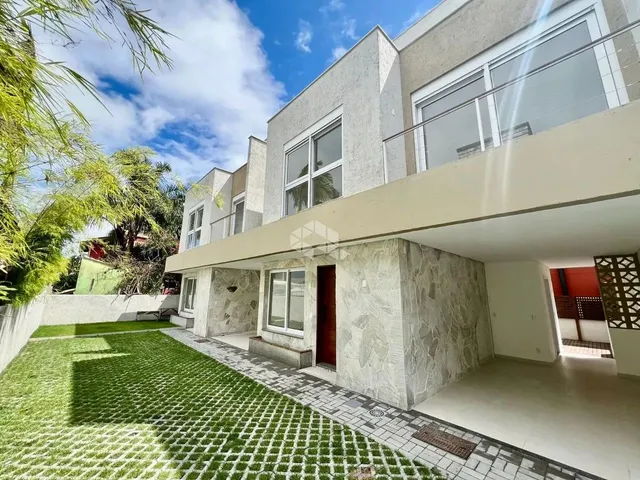 Imagem: Casa em Condomínio com 3 Dormitórios Sendo