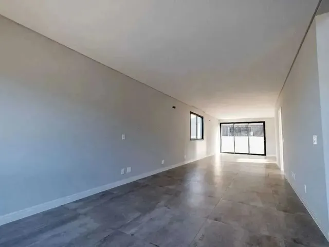Imagem 1: Casa com 4 Dormitórios Sendo 3 Suítes e 2 Vagas - Rio Tavares, Florianópolis/Sc