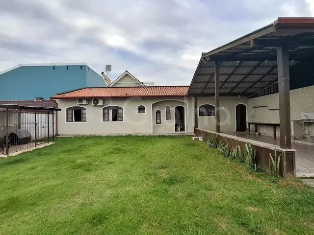 Imagem: Casa 2 Quartos no Carianos em Florianópolis