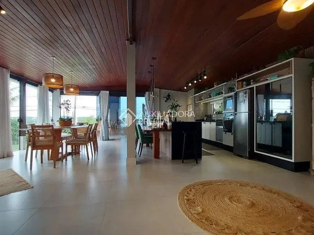 Imagem 14: Casa com 4 Quartos (1 Suíte) no Novo Campeche - Florianópolis -Sc