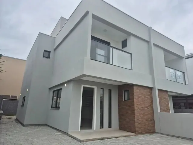 Imagem: Casa Geminada com 3 Dormitíos- Carianos