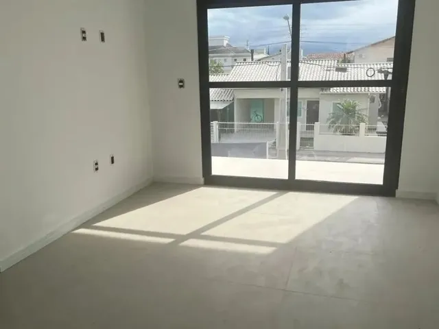 Imagem 9: Casa Geminada com 3 Dormitíos- Carianos- Florianópolis- Sc
