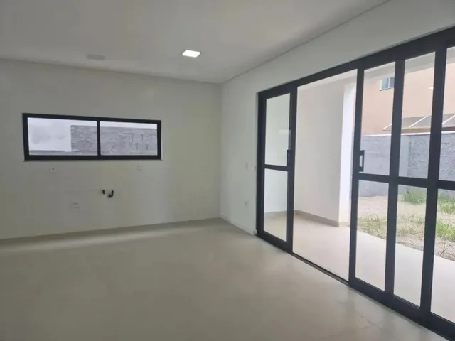 Imagem 4: Casa Geminada com 3 Dormitíos- Carianos- Florianópolis- Sc