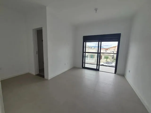 Imagem 16: Casa Geminada com 3 Dormitíos- Carianos- Florianópolis- Sc
