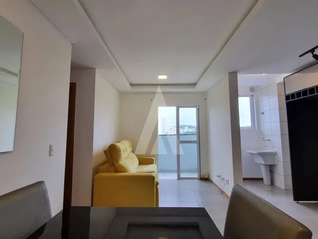 Imagem 2: Apartamento Semimobiliado no Bairro Santo Antônio com 2 Quartos, Cozinha com Armários E