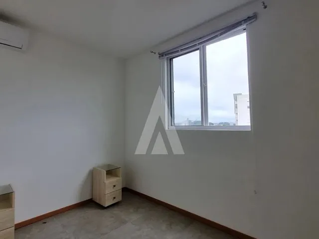 Imagem 13: Apartamento Semimobiliado no Bairro Santo Antônio com 2 Quartos, Cozinha com Armários E