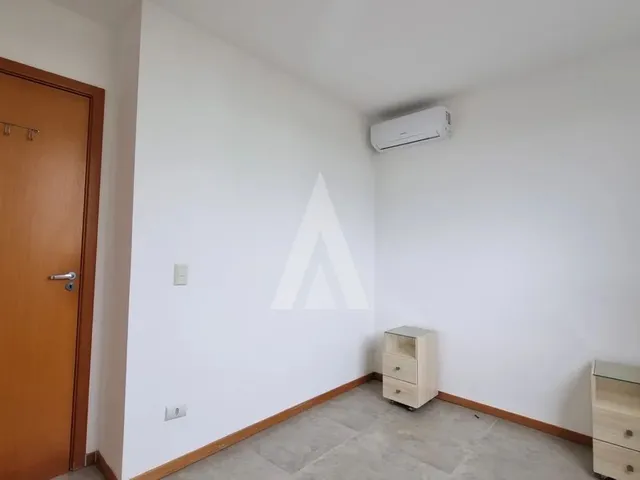 Imagem 3: Apartamento Semimobiliado no Bairro Santo Antônio com 2 Quartos, Cozinha com Armários E