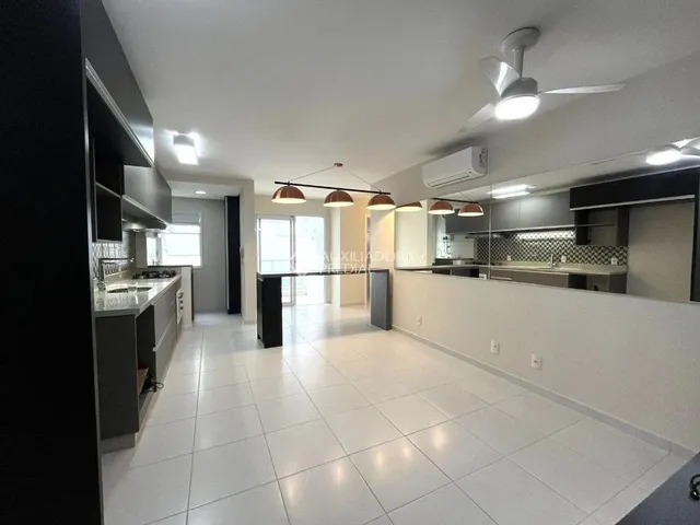 Imagem 9: Apartamento À Venda, 2 Quartos, 1 Suíte, 1 Vaga no Rio Tavares em Florianópolis-Sc