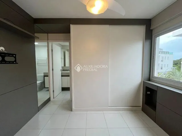 Imagem 7: Apartamento À Venda, 2 Quartos, 1 Suíte, 1 Vaga no Rio Tavares em Florianópolis-Sc