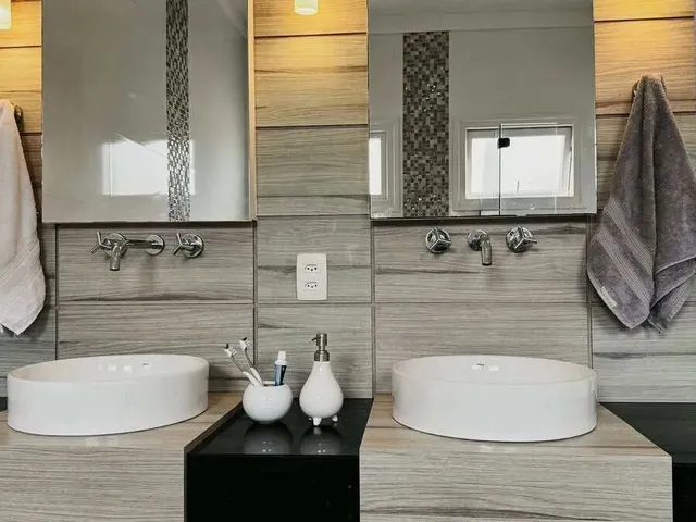 Imagem 4: Casa Residencial para Venda - 4 Quartos, Sendo 3 Suítes - Rio Tavares, Florianópolis/Sc