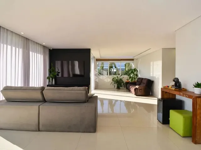Imagem 11: Imóvel para Venda Tem 306 Metros Quadrados com 4 Quartos em Campeche - Florianópolis