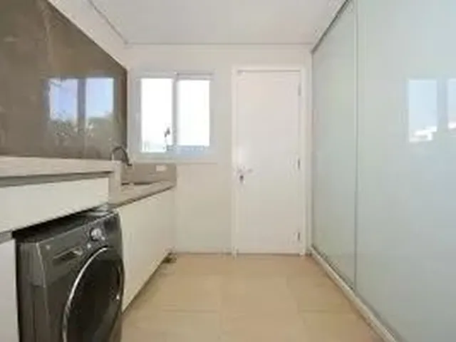 Imagem 8: Imóvel para Venda Tem 306 Metros Quadrados com 4 Quartos em Campeche - Florianópolis