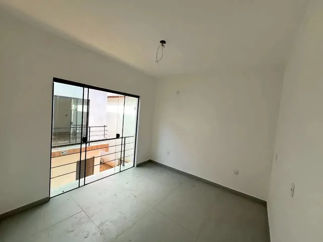 Imagem 7: Casa de 2 Dormitórios À Venda no Rio Tavares