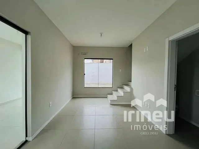 Imagem 2: Casa Residencial com 3 Quartos Sendo 1 Suíte no Vila Nova