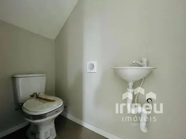 Imagem 7: Casa Residencial com 3 Quartos Sendo 1 Suíte no Vila Nova