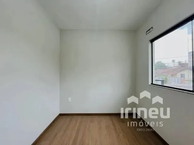 Imagem 12: Casa Residencial com 3 Quartos Sendo 1 Suíte no Vila Nova