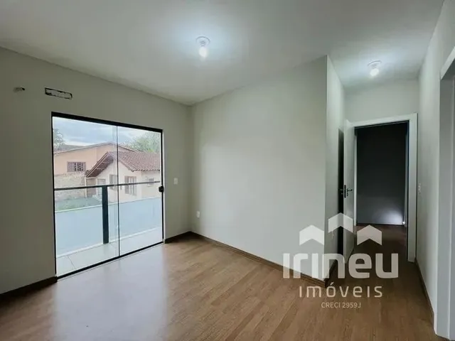 Imagem 15: Casa Residencial com 3 Quartos Sendo 1 Suíte no Vila Nova