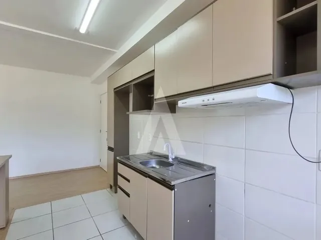 Imagem 12: Apartamento no Bucarein com 2 Quartos, Cozinha com Armários, Sacada com Churrasqueira e 1