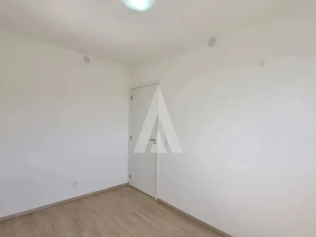 Imagem 6: Apartamento no Bucarein com 2 Quartos, Cozinha com Armários, Sacada com Churrasqueira e 1
