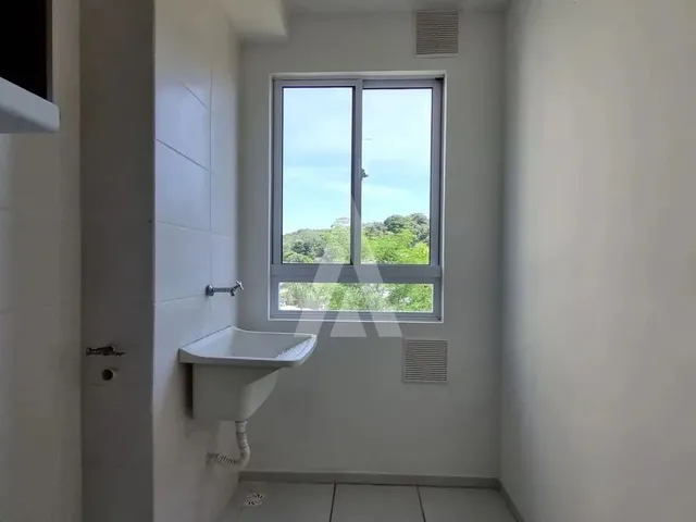 Imagem 8: Apartamento no Bucarein com 2 Quartos, Cozinha com Armários, Sacada com Churrasqueira e 1