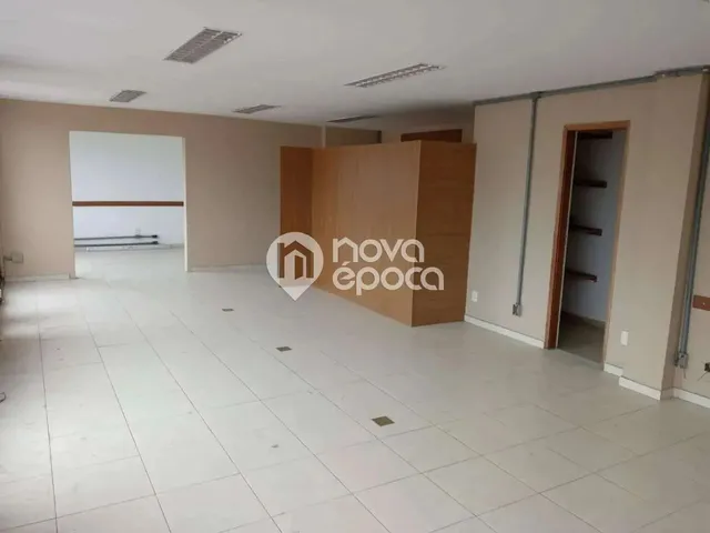 Imagem 9: Centro Galpão / depósito com 10 dormitórios
