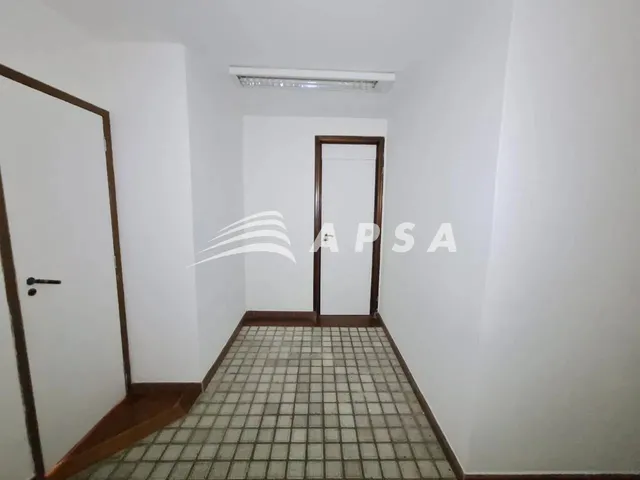 Imagem 15: Excelente Conjunto com Salas Interligadas com Divisórias, de Frente, Arejada, 116M²