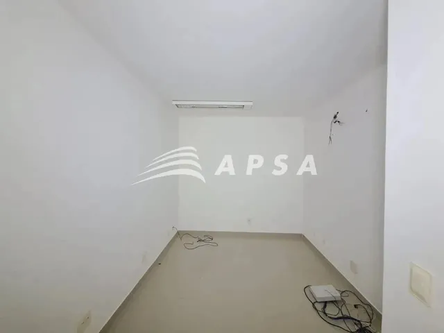 Imagem 6: Excelente Conjunto com Salas Interligadas com Divisórias, de Frente, Arejada, 116M²