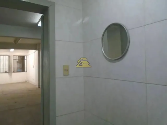 Imagem 10: Centro Galpão / depósito com 1 banheiro