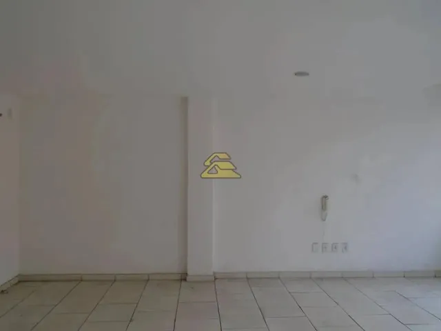Imagem 3: Centro Galpão / depósito com 24 dormitórios