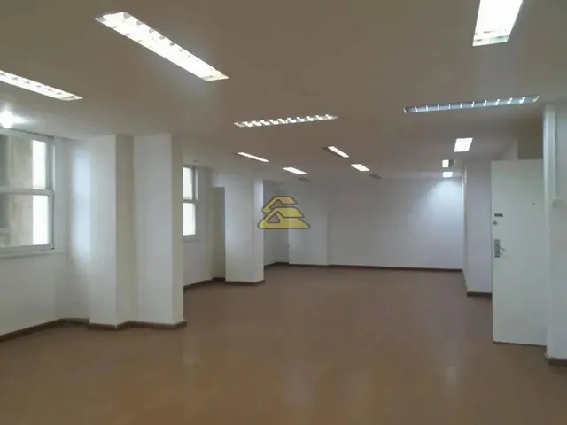Imagem 14: Centro Galpão / depósito com 2 banheiros