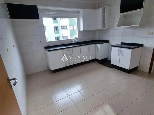 Imagem 4: Apartamento À Venda e para Alugar em Maringá, Zona 07, com 3 Quartos, com 116.35 M²