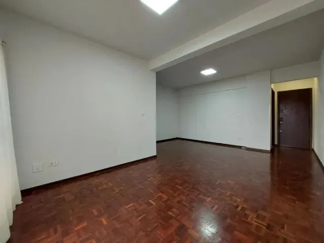 Imagem 12: Aluga-Se! Apartamento Mobiliado e Espaçoso - 3 Quartos na Zona 01