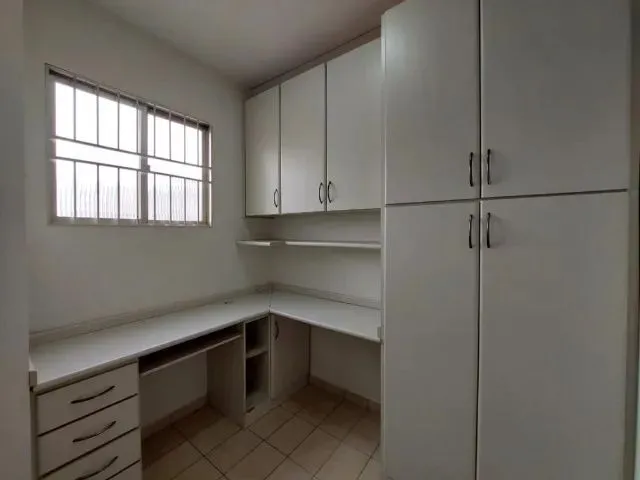 Imagem 9: Aluga-Se! Apartamento Mobiliado e Espaçoso - 3 Quartos na Zona 01