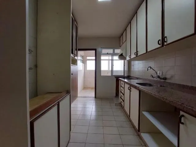 Imagem 11: Aluga-Se! Apartamento Mobiliado e Espaçoso - 3 Quartos na Zona 01