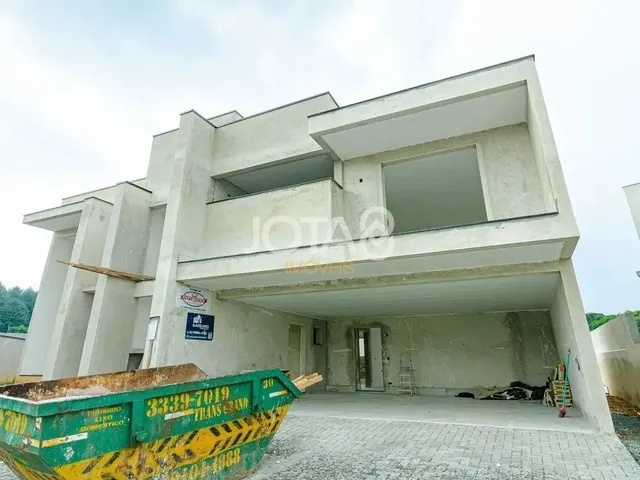 Imagem: Casa em Construção em Condominio Fechado